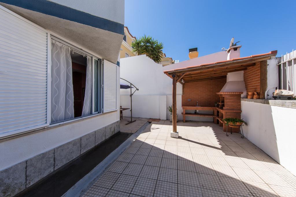 "Homeysuite" In Estoril Beach Apartment Exterior foto